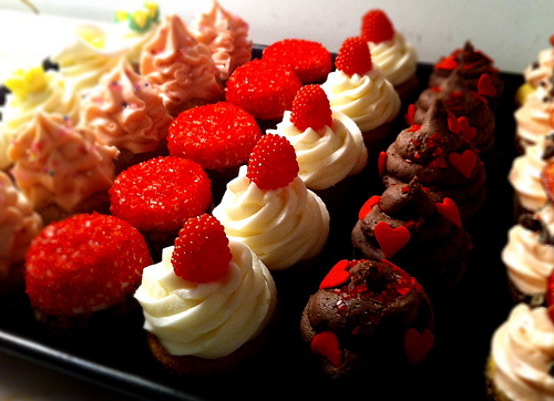 Mini-Valentines-Day-Cupcakes
